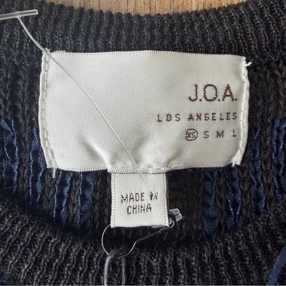 J.O.A Just One Answer Womens Navy Blue Fringe Blouse Bold Party Size XS NWT - Picture 3 of 7